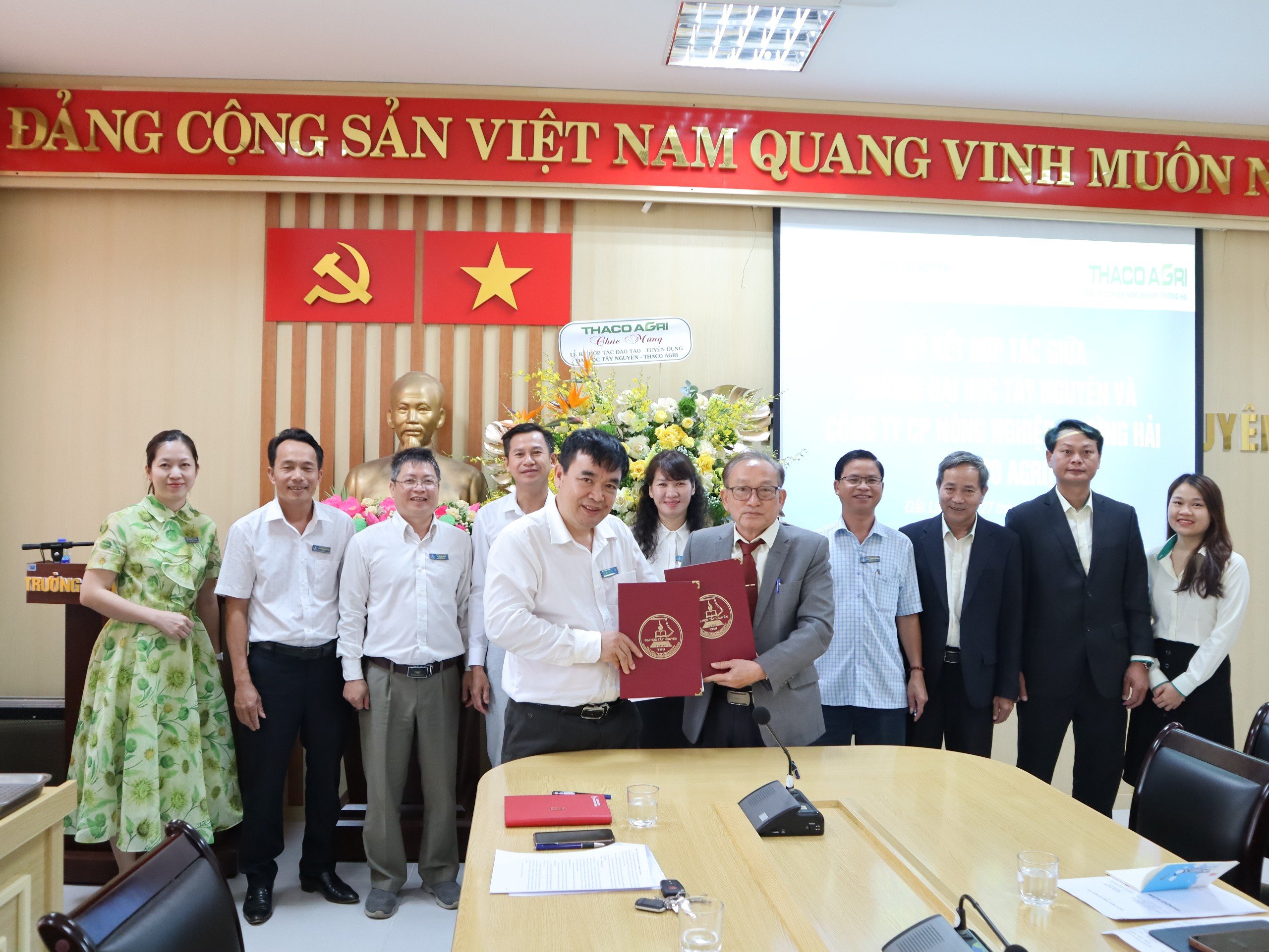 Banner truyền thông