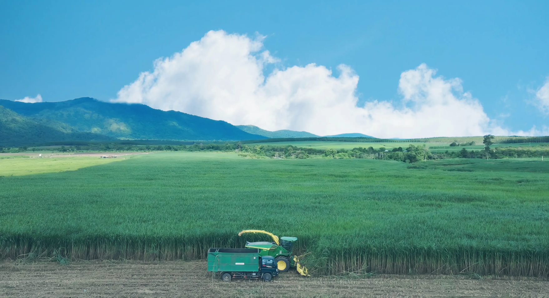 Xí nghiệp Chăn nuôi Bò Ia Puch ứng dụng cơ giới hóa nâng cao hiệu quả sản xuất