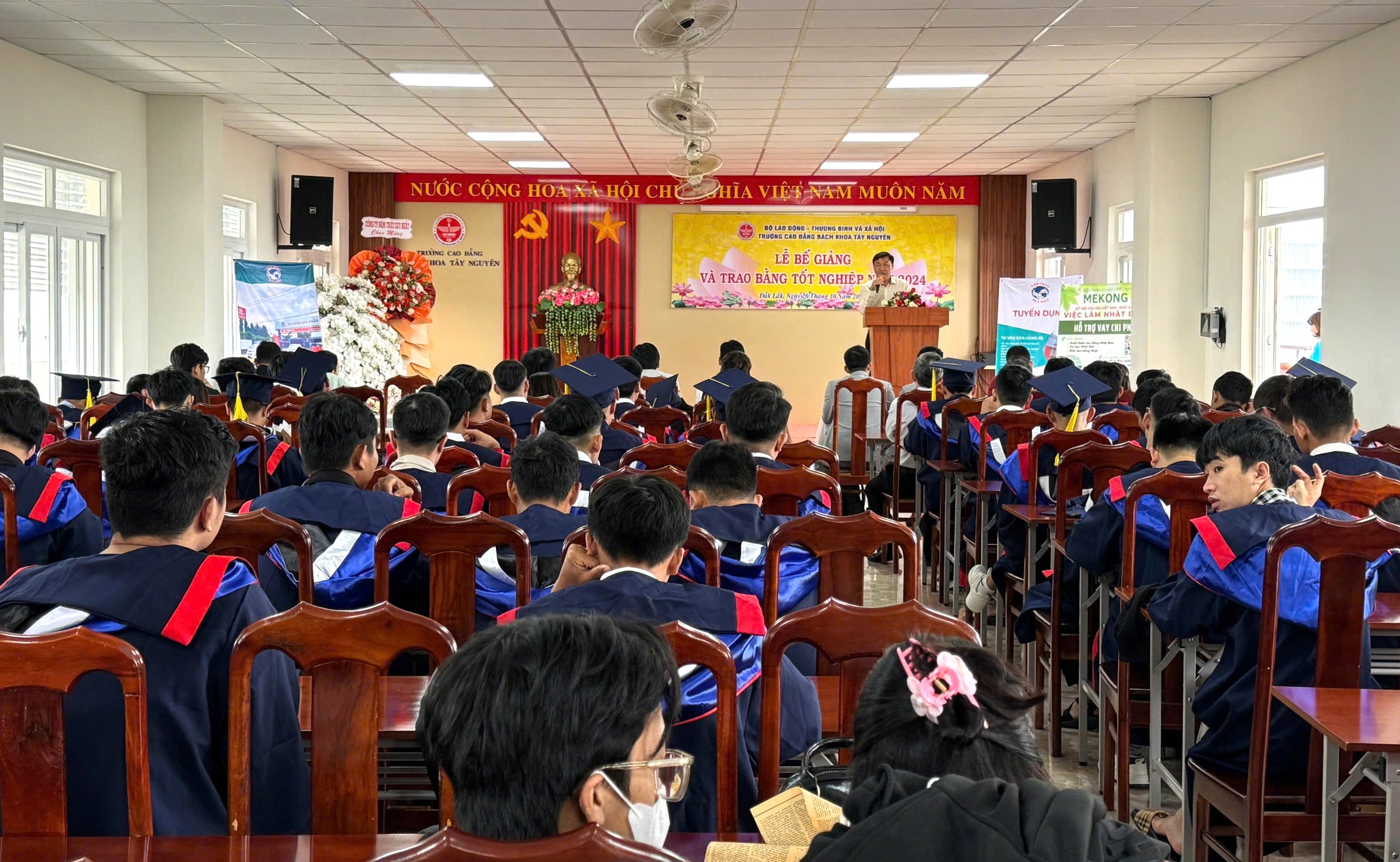 Banner truyền thông