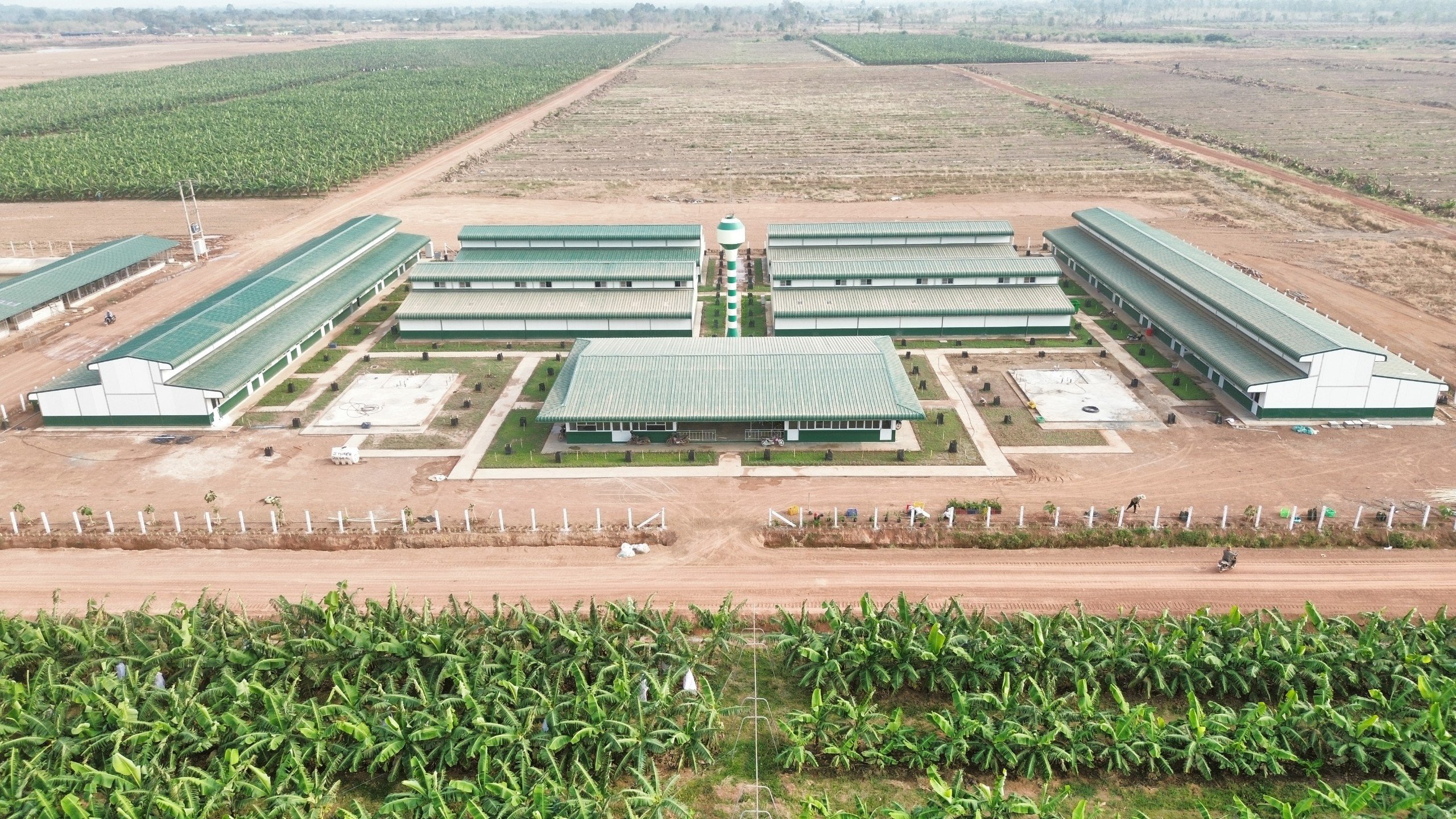 Koun Mom Complex hands over 150 new houses to workers