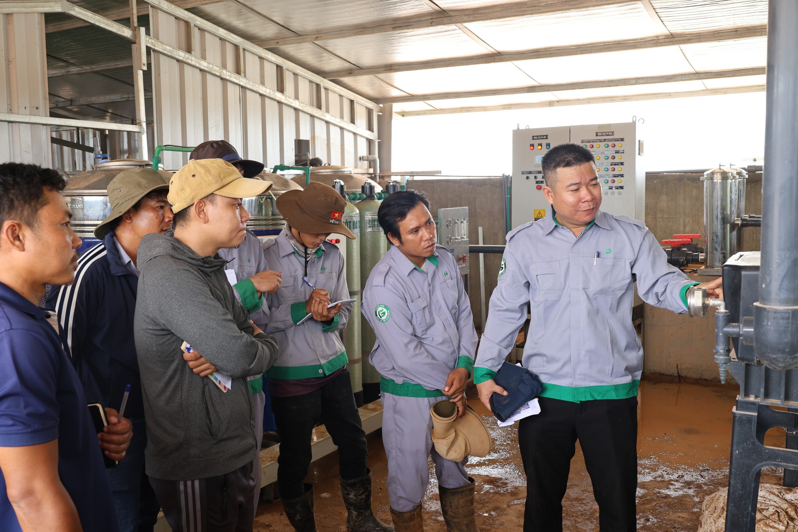 Banner truyền thông