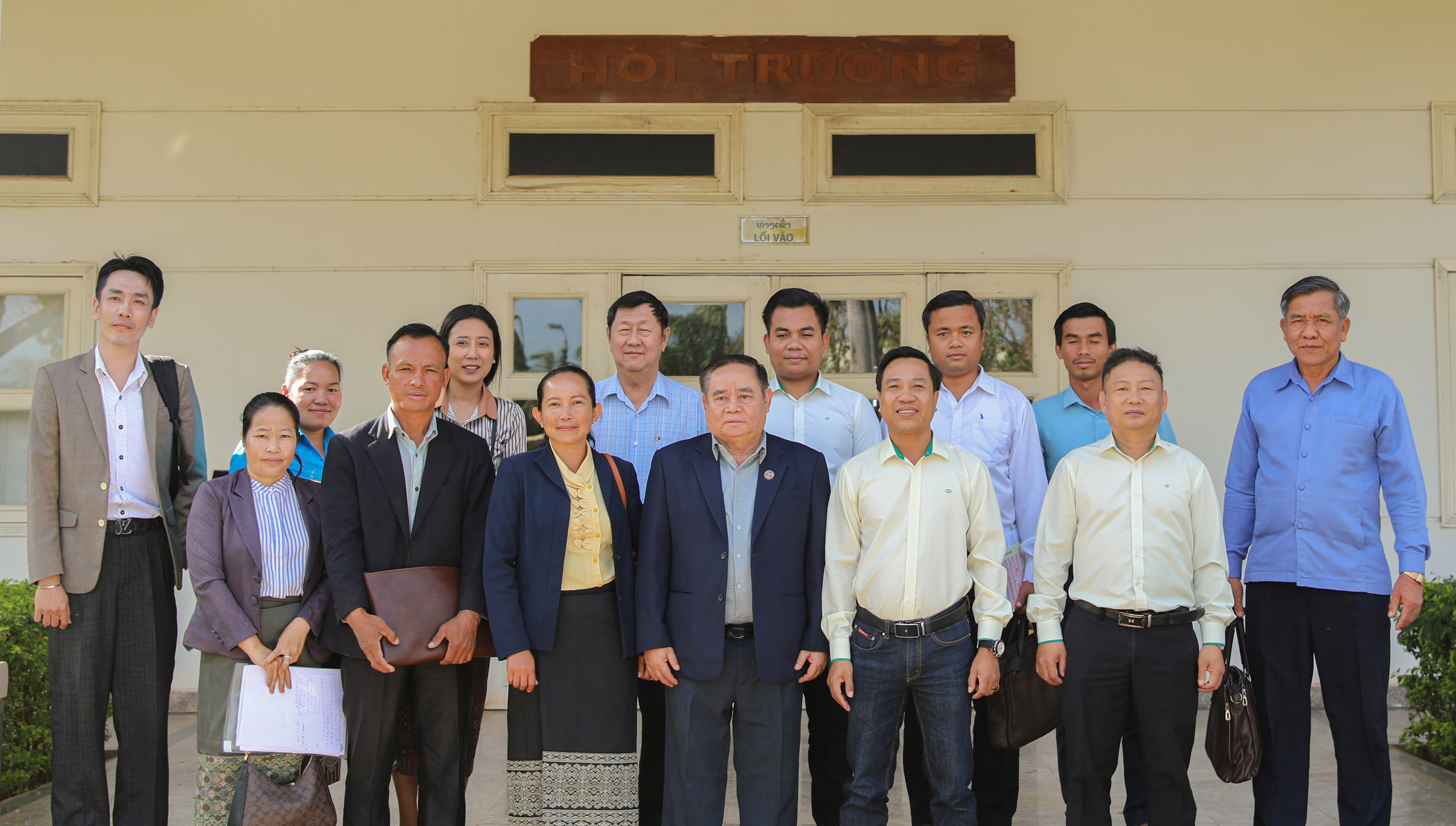 Attapeu Provincial People's Council delegation visits HAGL AGRICO Laos Complex