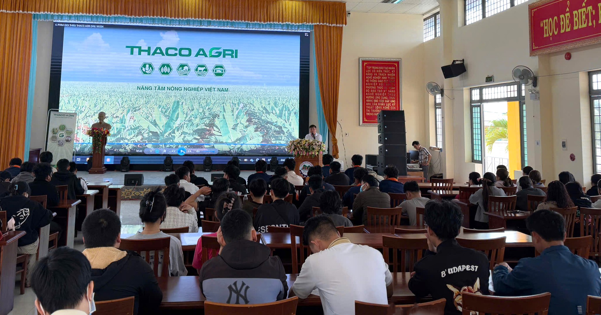 THACO AGRI tham gia tư vấn hướng nghiệp cho sinh viên Trường Cao đẳng Gia Lai