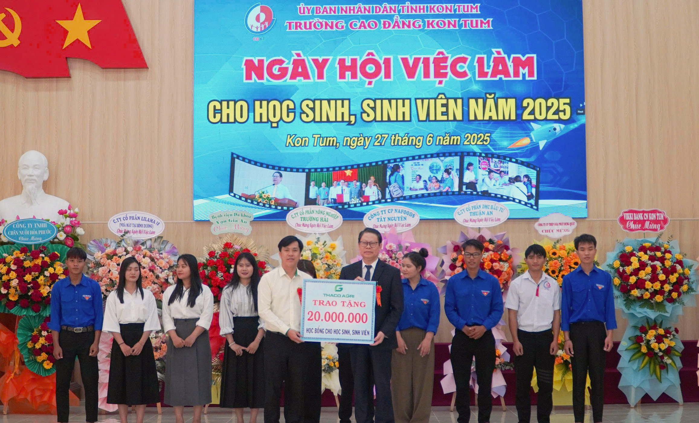 Banner truyền thông