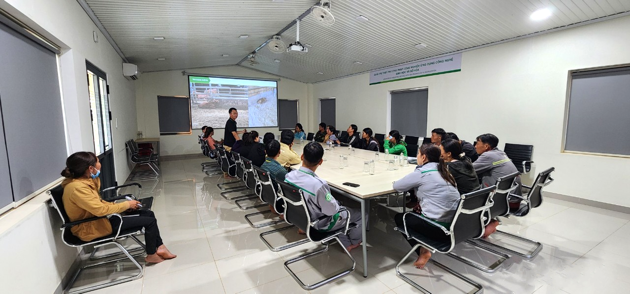 Banner truyền thông