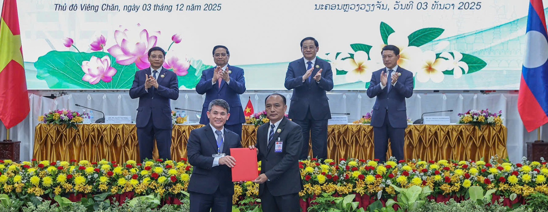 Ngày 03/12/2025, tại Thủ đô Viêng Chăn (Lào), Thủ tướng Chính phủ Phạm Minh Chính và Thủ tướng Chính...