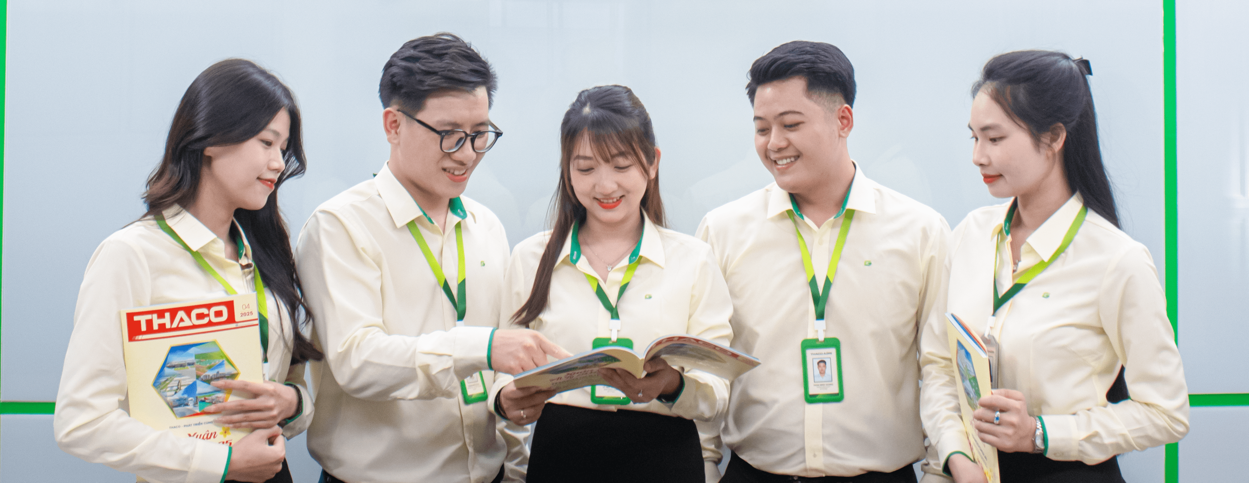 Banner truyền thông